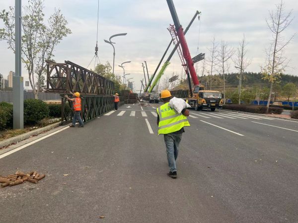 湖南拓天路橋工程機(jī)械有限公司,湖南路橋設(shè)施設(shè)計,湖南路橋設(shè)施銷售,路橋建設(shè)